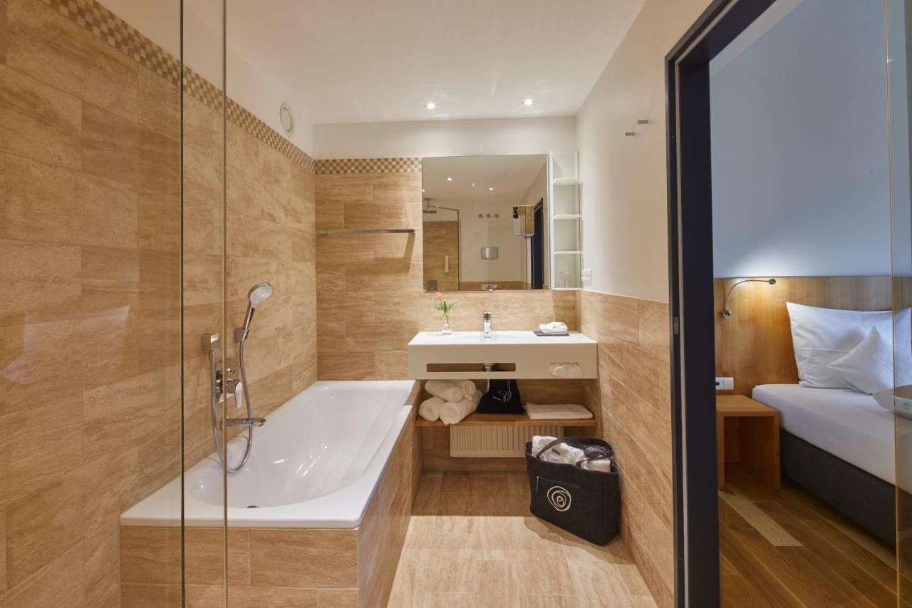 Elzland Hotel Pfauen Wellness & Spa الزاخ المظهر الخارجي الصورة